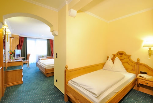 Hotel Hubertushof Anif