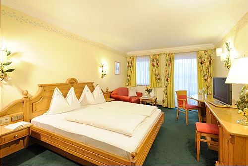Hotel Hubertushof Anif