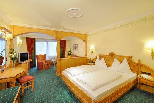Hotel Hubertushof Anif